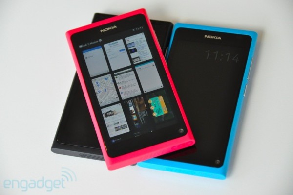 نوكيا N9 الجديد 2011 صورومواصفاته الروعة Nokia-n-9-3